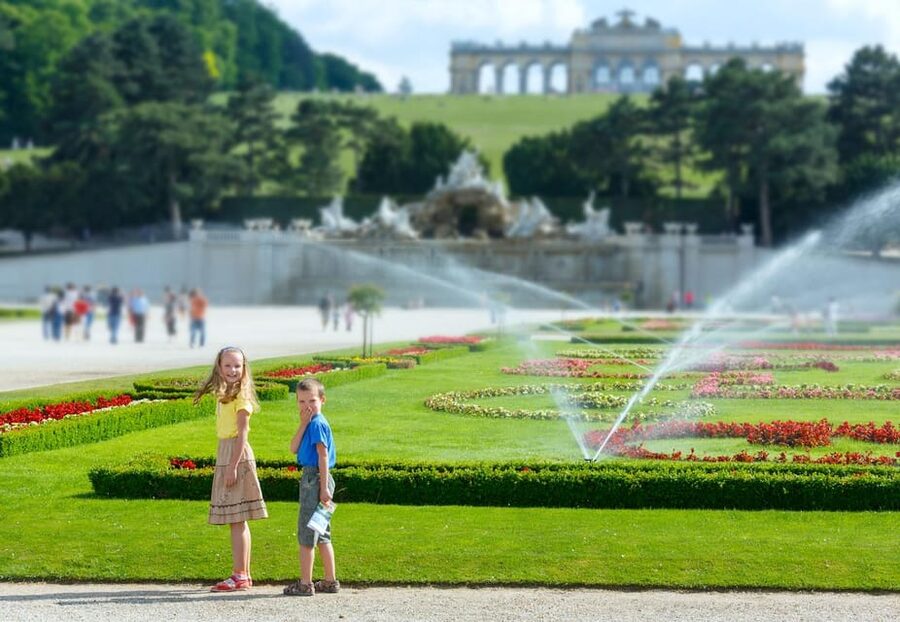 Vienna Private Full Day Tour – Tickets to Schönbrunn & Lunch - Starting at the WWII memorial and easing into Vienna’s story