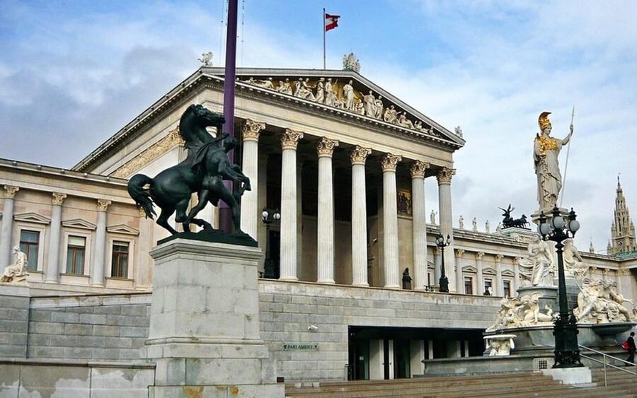 Vienna: Private Half-Day Sightseeing Tour - Key things that make this tour work