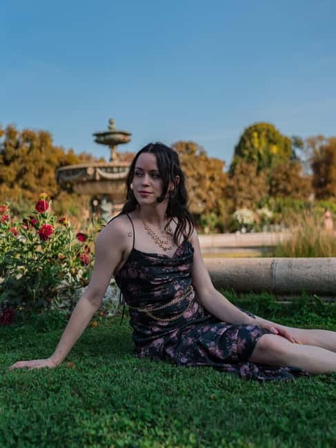 Vienna Private Photo Walk with a Professional Photographer - Enis Seven: Friendly Direction and On-the-Spot Adjustments