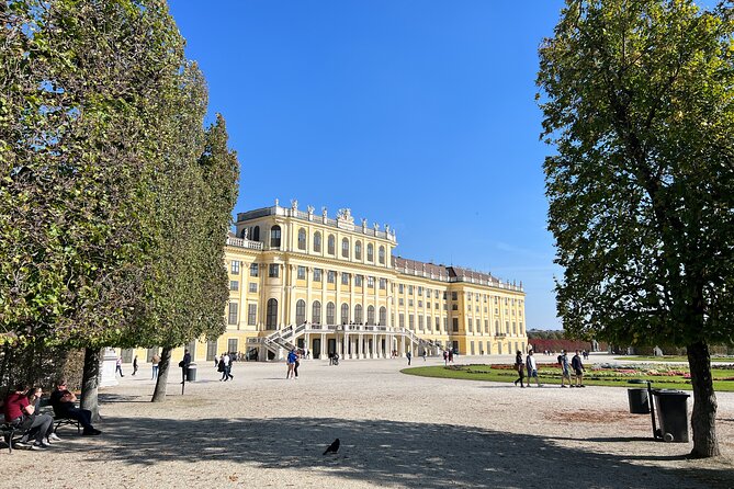 Vienna Private Schönbrunn Palace Tour, Extra Rooms and Gardens - Schönbrunn Palace with a Highlights ticket: what that access means