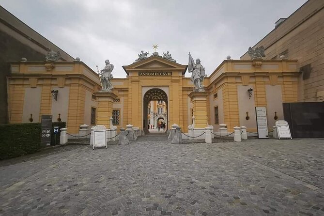 Vienna: Private Tour Wachau Dürnstein and Melk - Should You Book the Private Tour to Dürnstein and Melk Abbey?