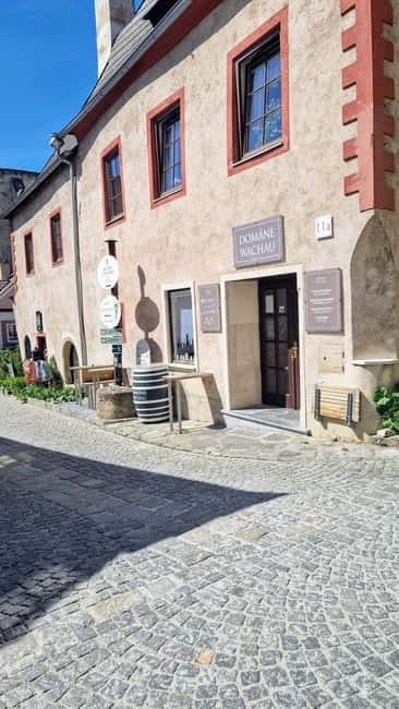 Vienna: Private Wachau tour to Dürnstein and Melk - Wine Country Time: Tastings, Apricot Dumplings, and Small Wineries