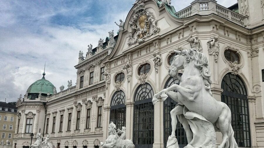 Vienna Private Walking Tour including State Opera - Vienna in 3 hours: Roman Vindobona to the Second Republic