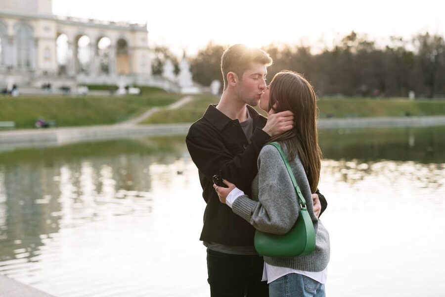 Vienna: Professional Photoshooting - Why a pro Vienna photo walk beats DIY selfies