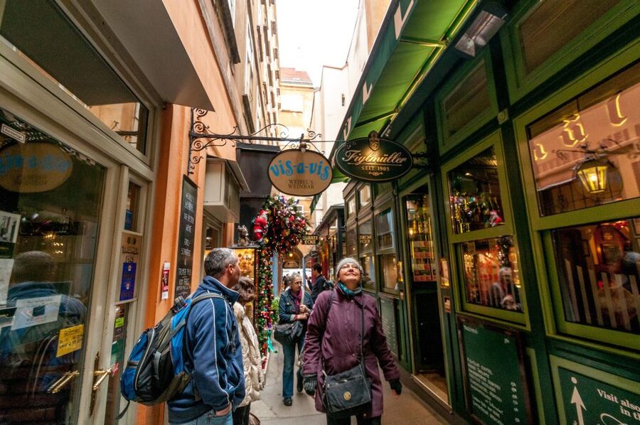 Vienna: Romantic Old Town 2-Hour Discovery Tour - Key highlights you should care about