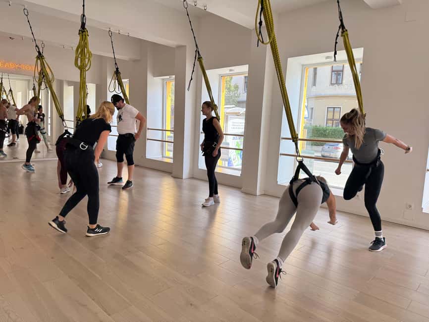Vienna's Most Fun Workout: Bungee Fitness Training - Getting harnessed: the first minutes that set the tone