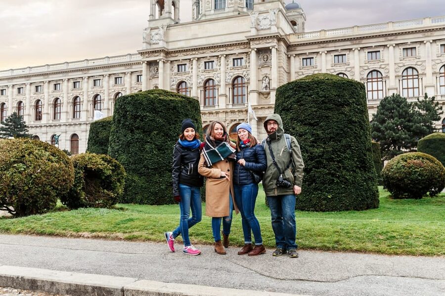 Vienna's Old Town and Attractions Self-Guided Tour Booklet - Hofburg Imperial Palace and the Imperial Crypt: power places you can window-shop