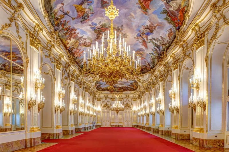 Vienna: Schönbrunn Palace Evening Tour, Dinner and Concert - Key points to know before you go
