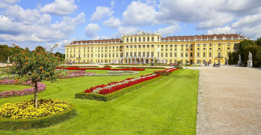 Vienna: Schönbrunn Palace & Gardens Skip-the-Line Tour - What This Tour Is Really About: Palace Highlights Plus Garden Time