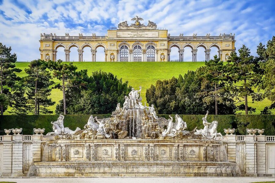 Vienna: Schönbrunn Palace & Gardens Skip-the-Line Tour - The Hall of Ceremonies vs. Private Chambers: What You Learn While You Walk