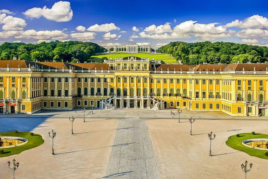 Vienna: Schönbrunn Palace & Gardens Skip-the-Line Tour - Timing and Pacing: How the 2 Hours Actually Feels
