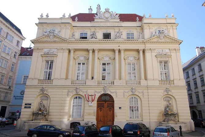 Vienna Secrets Walking Tour to Backyards and Mysterious Locations - Why Backyards and Courtyards Change How You See Vienna