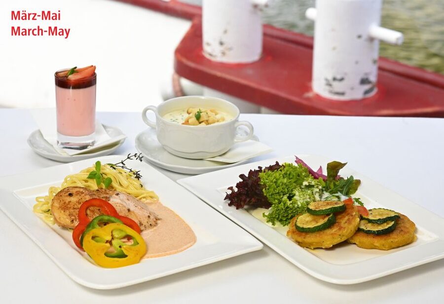 Vienna: Sightseeing Boat Tour with Lunch - Lunch onboard: a real 2-course meal, with limited choice
