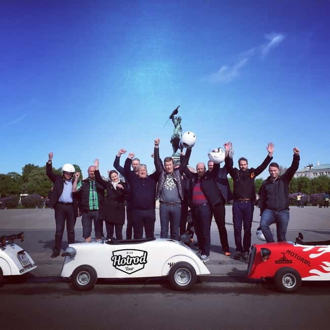 Vienna: Sightseeing Tour in Hotrod - Quick Takes Before You Start the Engine