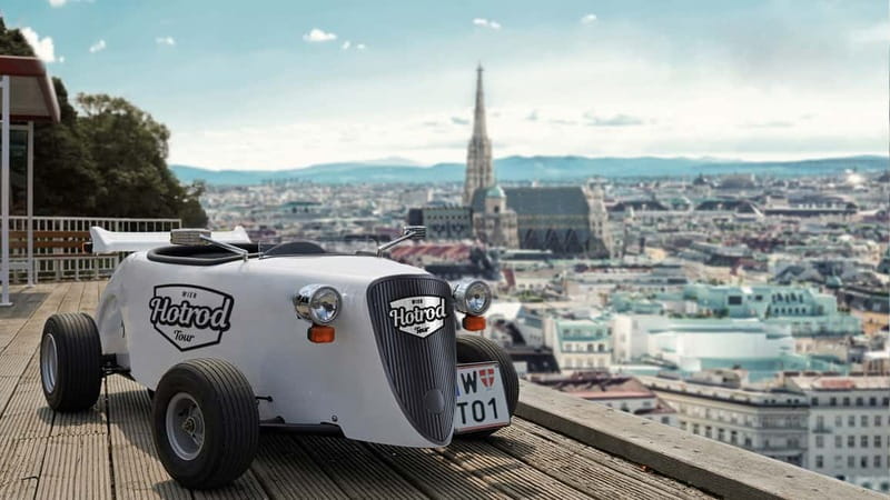 Vienna: Sightseeing Tour in Hotrod - Schwedenplatz to MAK Museum: Your First Views of Central Vienna