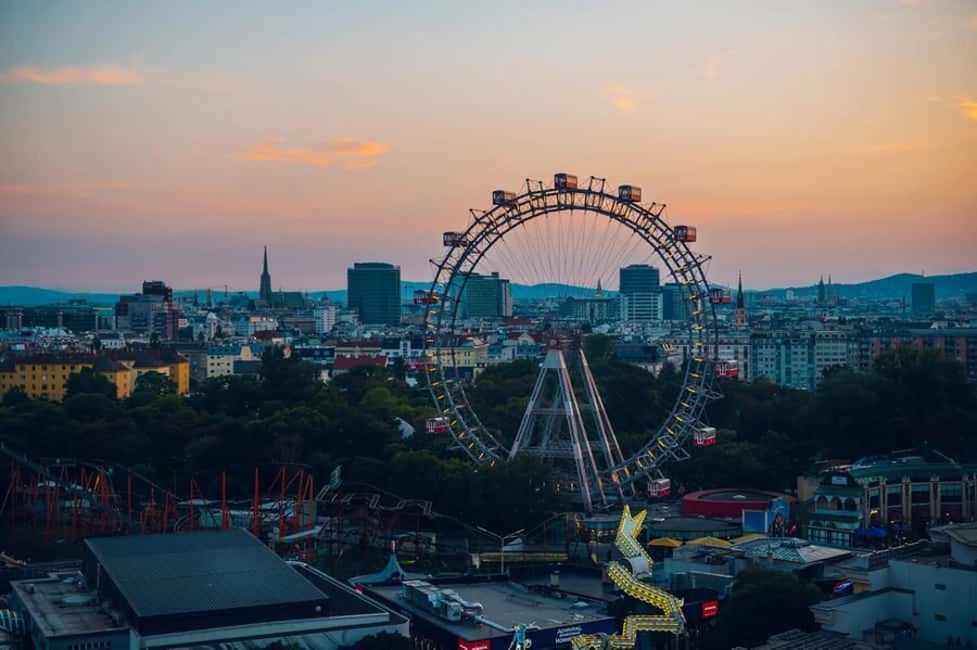 Vienna: Skip-the-cashier-desk-line Giant Ferris Wheel Ride - Quick Hits: What’s Actually Great Here