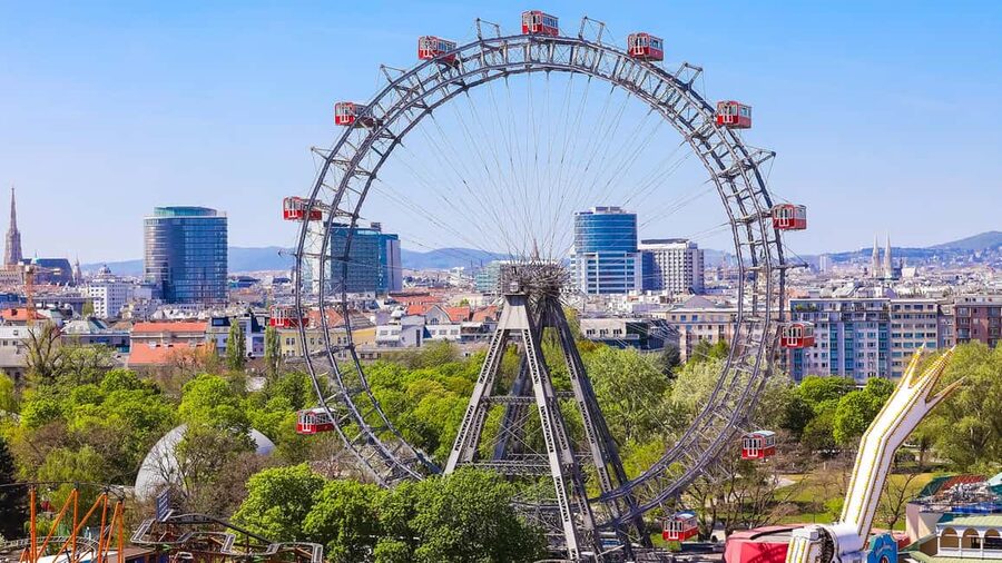 Vienna: Skip-the-cashier-desk-line Giant Ferris Wheel Ride - The Panorama Museum at the Entrance: Why It’s Worth Your Time