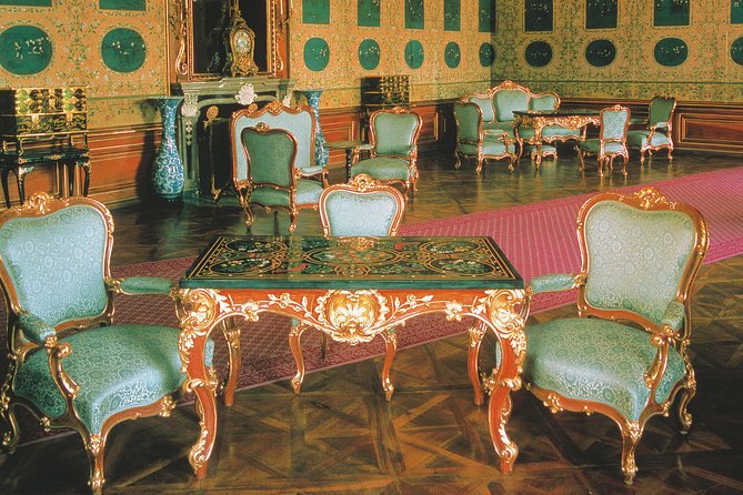 Vienna: Skip the Line Schönbrunn Palace and Gardens Guided Tour - Group Size, Crowds, and Pacing: The Trade-Off You Should Know