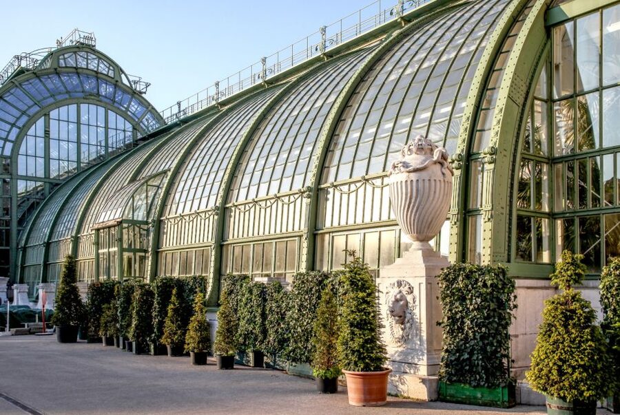 Vienna: Skip-the-Line Sisi Museum, Hofburg and Gardens Tour - Burggarten and winter reality: plan for light, not flowers