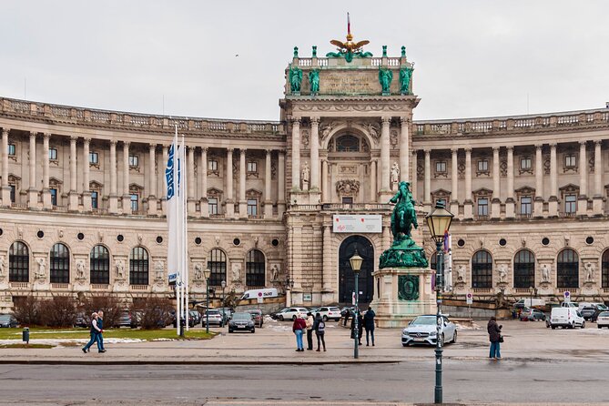 Vienna Skip-The-Line to Hofburg Palace, Sisi Museum and Gardens - The voice-guide setup: self-paced is great, no live guide is real