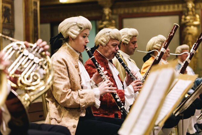 Vienna State Opera House Mozart Concert in Historical Costumes - Sound, costumes, and the reality of “classical for everyone”