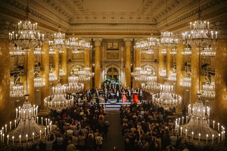 Vienna: Strauss and Mozart Concert at Hofburg Palace - Opera singers and ballet dancers: seeing the pieces as theater