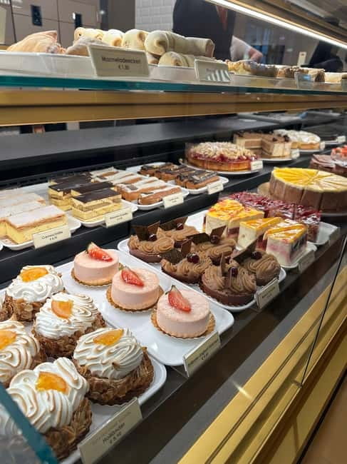 Vienna: The Ultimate Full Meal Austrian Food Tour - Local bakery stop: why bretzel is the perfect warm-up