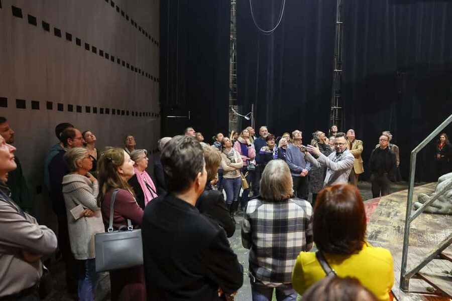Vienna: Theater an der Wien Backstage Tour - Key things to know before you go