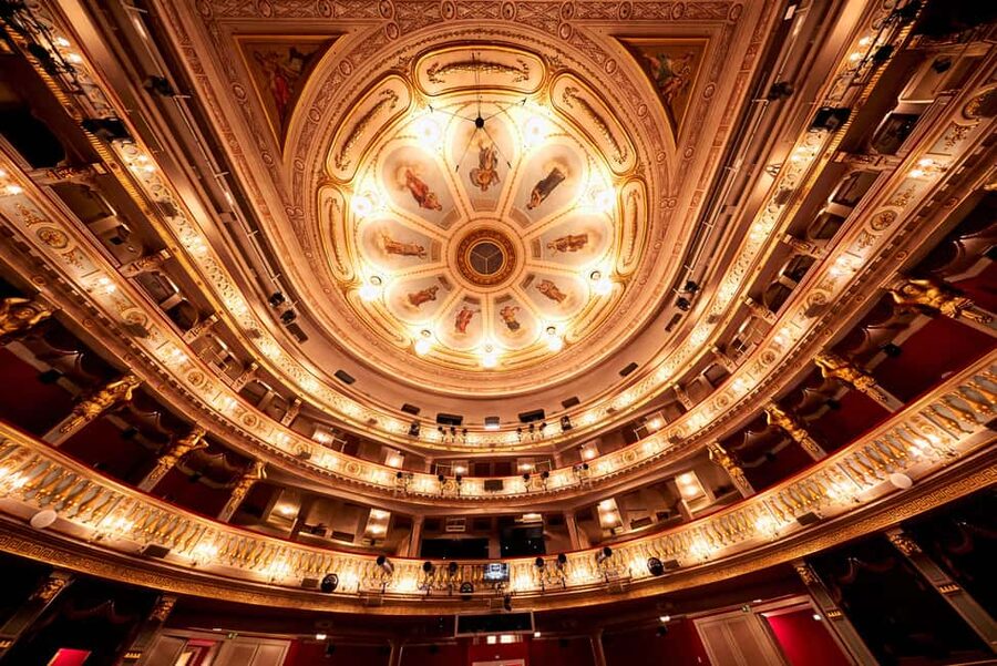 Vienna: Theater an der Wien Backstage Tour - Who should book this backstage tour?
