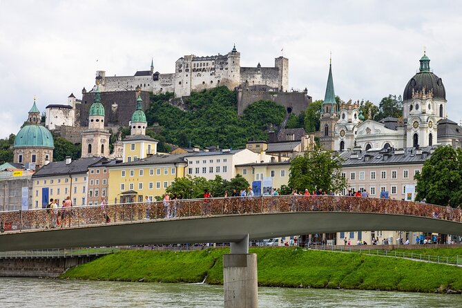 Vienna To Hallstatt Day Tour With Hotel Pick-Up And Drop Off - Hallstatt guided walk: what you get in 30–40 minutes