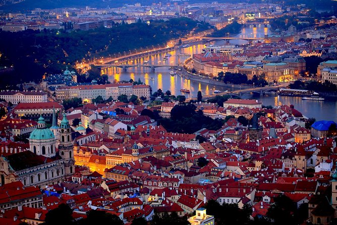 Vienna to Prague - Private Transfer with 2 hours of Sightseeing - Your Realistic Stop Options Along the Way