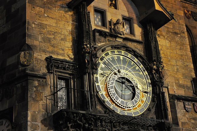 Vienna to Prague - Private Transfer with 2 hours of Sightseeing - Who the English-Speaking Driver Is (and What They Won’t Do)