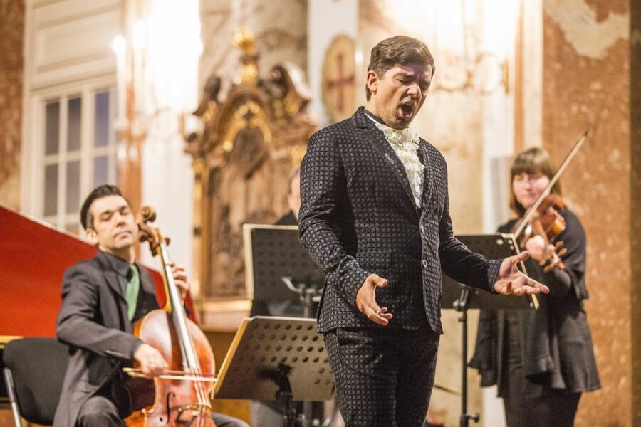Vienna: Vivaldi’s Four Seasons Concert in Karlskirche - Orchestra 1756, Vivaldi’s Seasons, and the “Winter” Sound