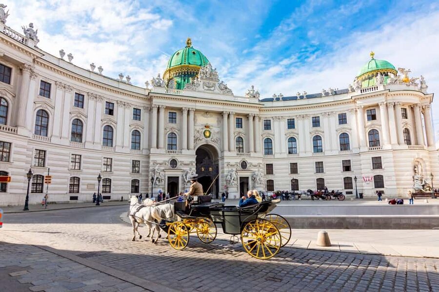Vienna Walking Tour, Hofburg Palace, St Stephen’s Cathedral - Why this Vienna Old Town walk works so well for first-timers