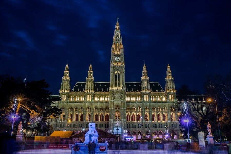 Vienna: Walking Tour of the Historic Ringstrasse - Emperor Francis Josef’s boulevard: how to read the buildings like a map