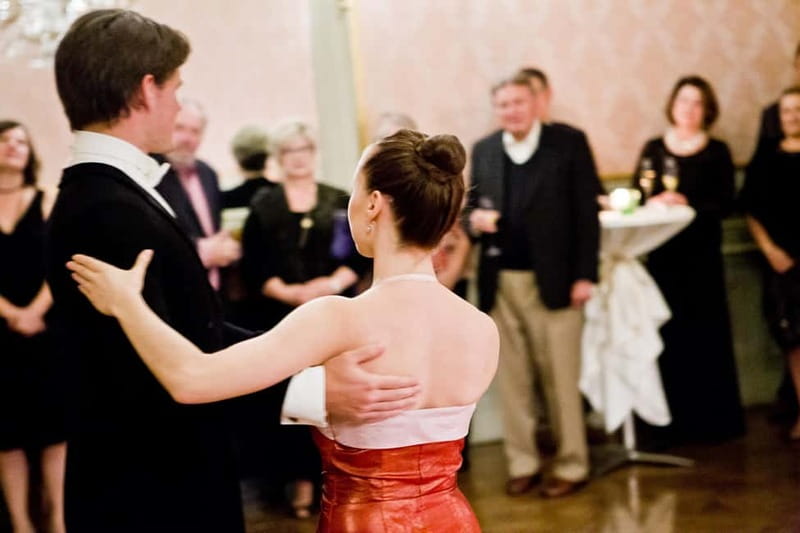 Vienna: Waltz into the Ball Season - Learning The Basic Viennese Waltz Steps Without Getting Lost