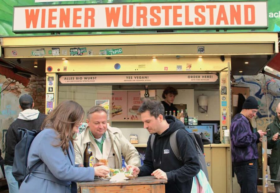 Vienna: Wiener Sausage Stand Tour with Tastings - Guide Energy and Group Size: The Bella Effect