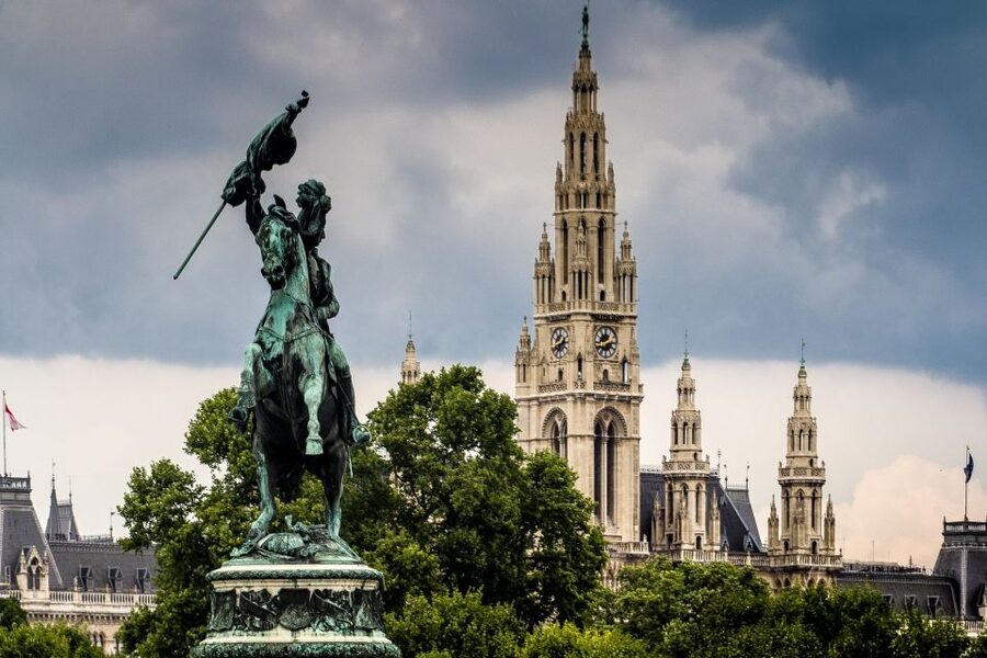 Vienna: World War II Historical Walking Tour - Why this WWII walk starts at the Albertina–Opera corner