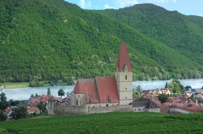 Wachau Discovery Tour - Krems an der Donau: a relaxed finish with free admission time
