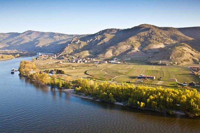 Wachau Valley Small-Group Tour and Wine Tasting from Vienna - Wine tastings in the Wachau: what you learn besides what you sip