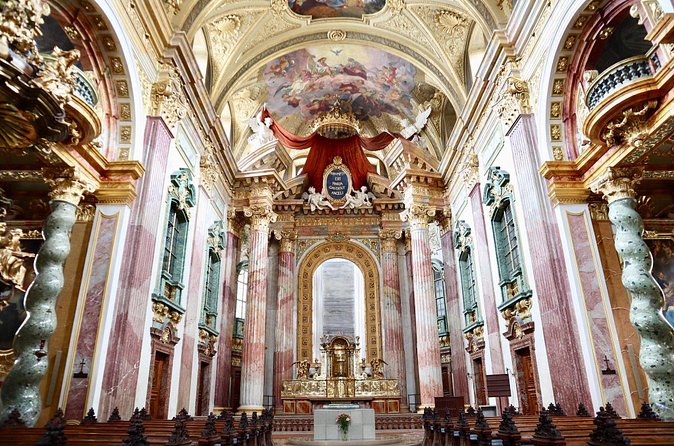Walking Tour in the Heart of Vienna to Discover Its Hidden Gems - Stop 2: Heiligenkreuzerhof Courtyards and the Greek Orthodox Detail