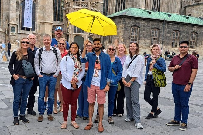 Walking Tour Vienna - Hofburg to Heldenplatz: a city walk that gives you bearings