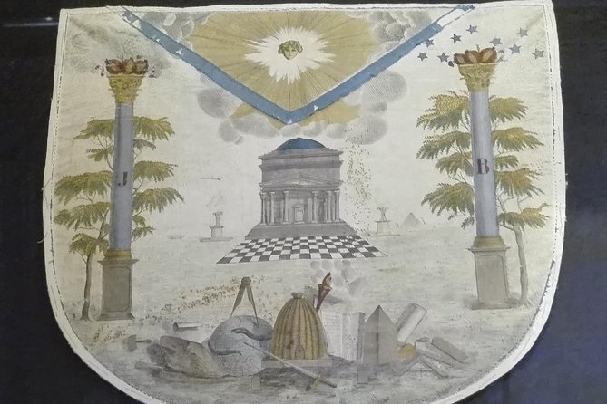 What do Mozart and Henry Ford have in common? - The freemason in Vienna - Stop 3: St. Michael’s Church and the quieter side of symbolic links