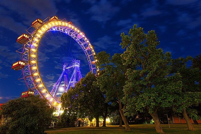 Wiener Riesenrad - Giant Ferris Wheel Vienna Entrance Ticket - The flow at the entrance: from ticket to your seat
